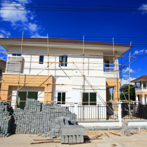 Na dúvida entre comprar na planta ou pronto? Entenda prós, contras, custos e saiba qual imóvel
